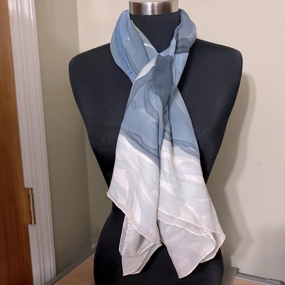 Silk Blue/White Lightweight Scarf/Wrap - Picture 1 of 9